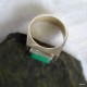 44. Srebrny pierścionek - sygnet z malachitem