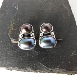 163. Klipsy srebrne z czarnymi perłami