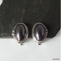 232. Klipsy z czarną perłą