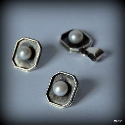 41. Komplet biżuterii z perłą